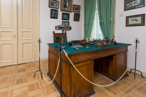 სურათის სახელი სურათის სახელი